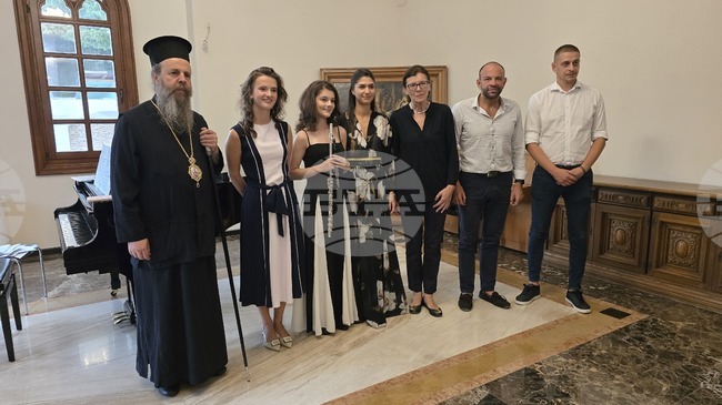 Ученици на оперната певица Красимира Стоянова представиха концерт в Неврокопската света митрополия в Гоце Делчев