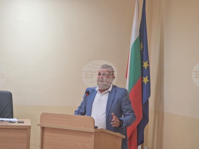 Община Исперих продължава да инвестира в децата, болницата и населените места въпреки ограничения бюджет, каза кметът
