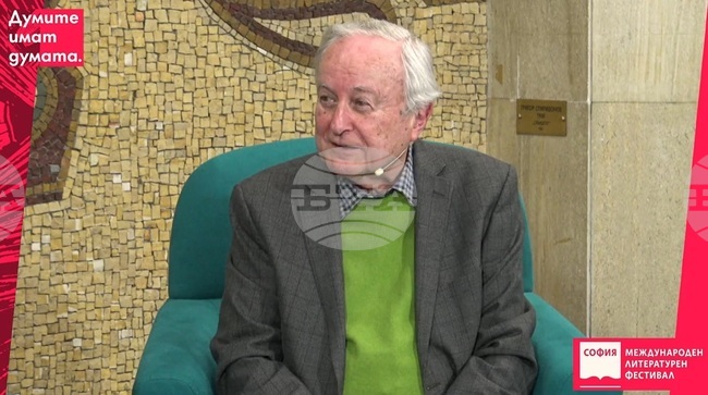 Проф. Александър Шурбанов отбелязва своя 80-и юбилей със стихосбирка и с превод на Джон Дън