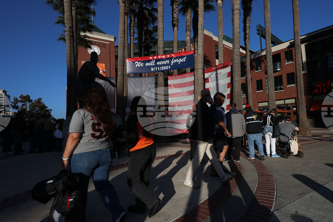 Padres Giants Baseball