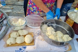 Село Буховци - празник на мекицата
