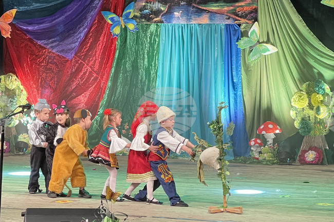 Казанлък - детска градина - годишнина - концерт