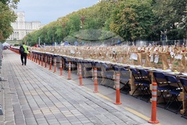 Румъния - Букурещ - рекорд на Гинес - най-дълга маса