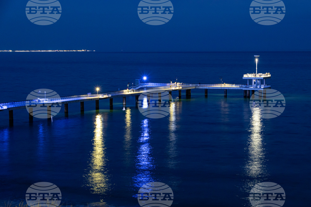Бургас - Моста в синя светлина - инициатива 