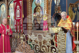 Шумен - храм „Свети Три Светители“ - неделна служба