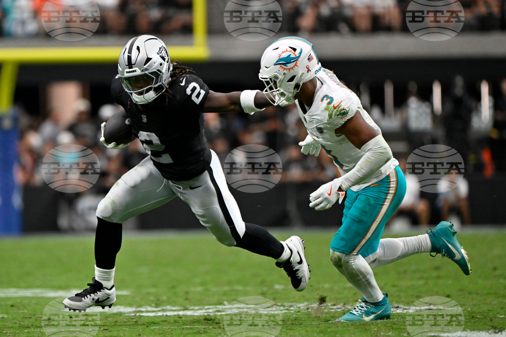 Dolphins Raiders Football