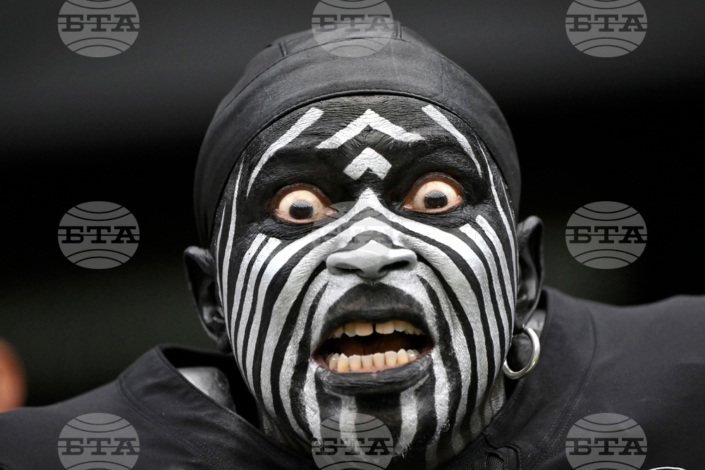 Dolphins Raiders Football