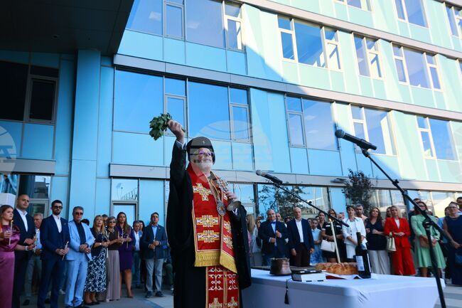 „София тех парк“ - Първа частна математическа гимназия „Архимед“ - Частно начално училище „Архимед“ - нова сграда