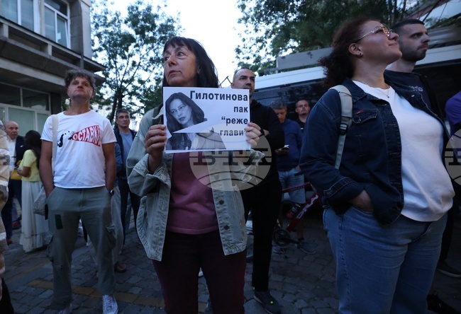 Българска национална телевизия - протест в защита на Георги Ангелов