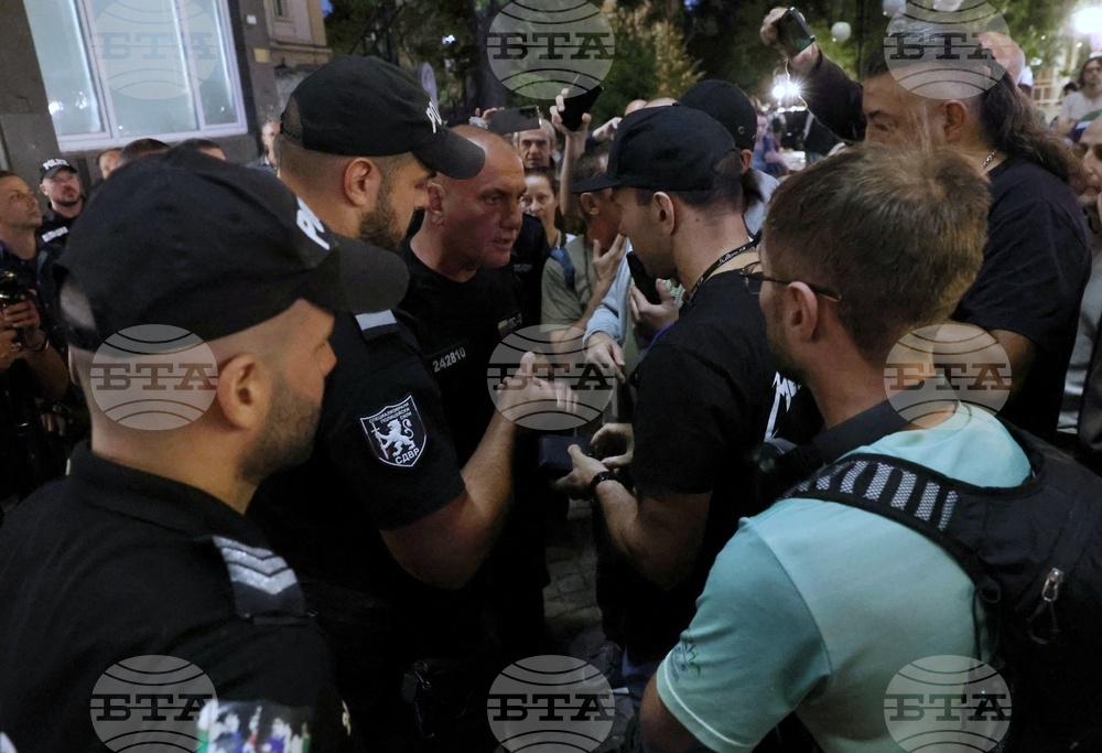 Българска национална телевизия - протест в защита на Георги Ангелов