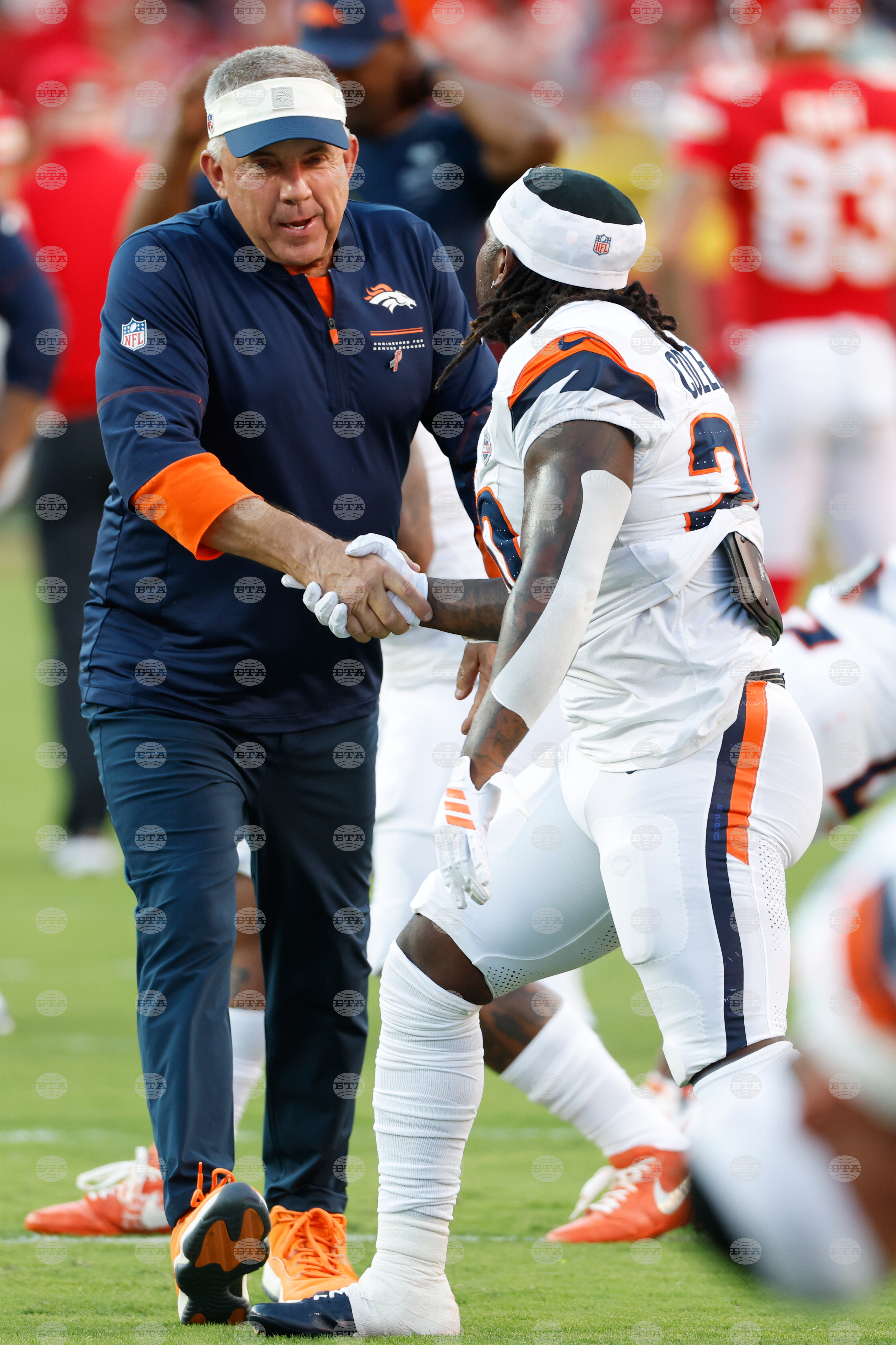 Broncos Chiefs Football