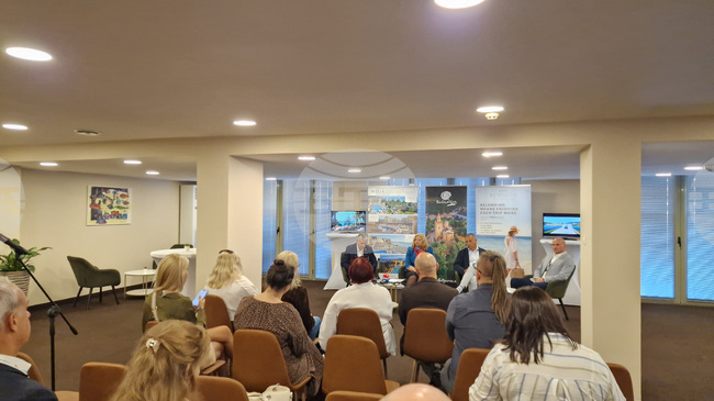 Bulgaria Aims to Welcome at Least 800,000 Polish Tourists in 2029