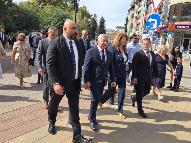 Областният управител на Русе проф. Владимиров: не приемаме историята да се превръща в бележка под линия, а героите ни само в имена от учебниците