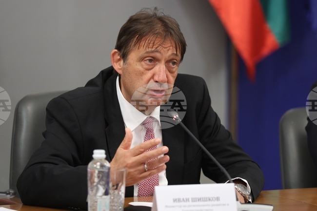 Public Works Minister Says Government Inherited Situation with No Major Infrastructure Projects Ready to Start