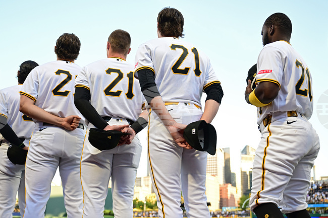 Brewers Pirates Baseball