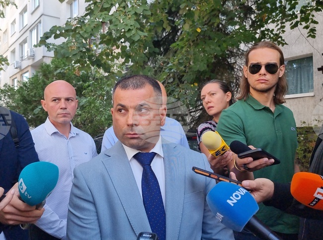 СДВР съобщи за скочил от петия етаж мъж и за дете с прободни рани, двамата са починали