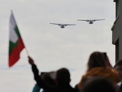 Ден на храбростта и празник на Българската армия - военен парад