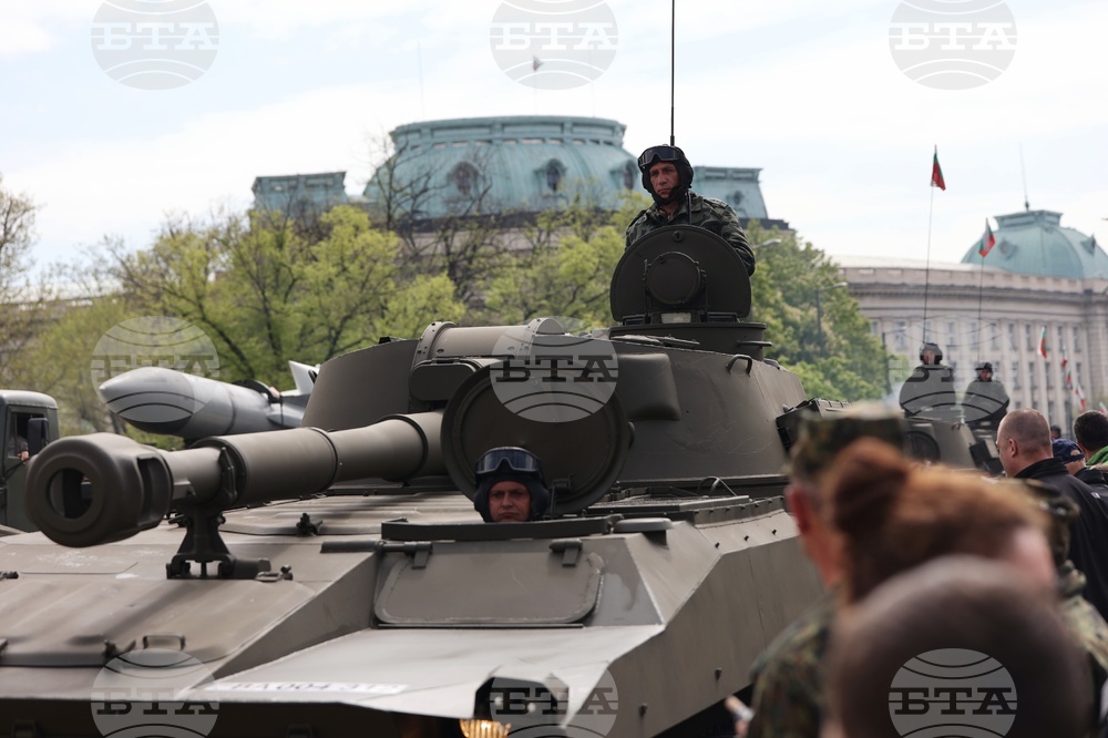Ден на храбростта и празник на Българската армия - военен парад