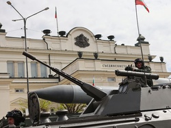 Ден на храбростта и празник на Българската армия - военен парад