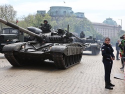 Ден на храбростта и празник на Българската армия - военен парад