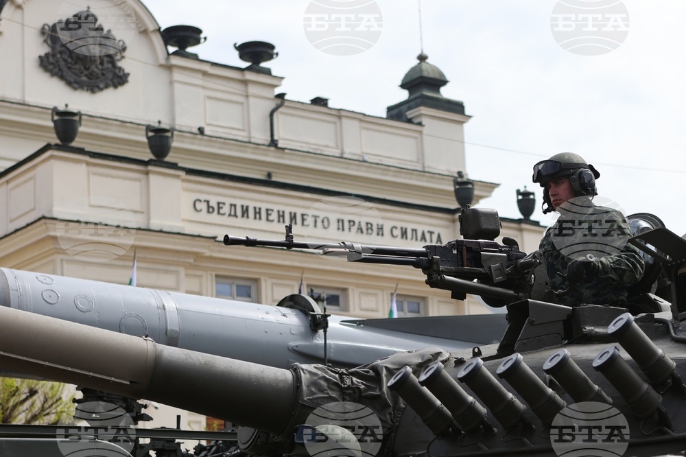 Ден на храбростта и празник на Българската армия - военен парад