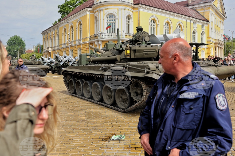 Ден на храбростта и празник на Българската армия - военен парад