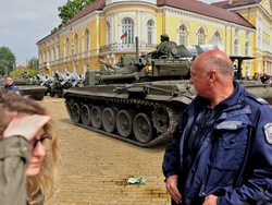 Ден на храбростта и празник на Българската армия - военен парад