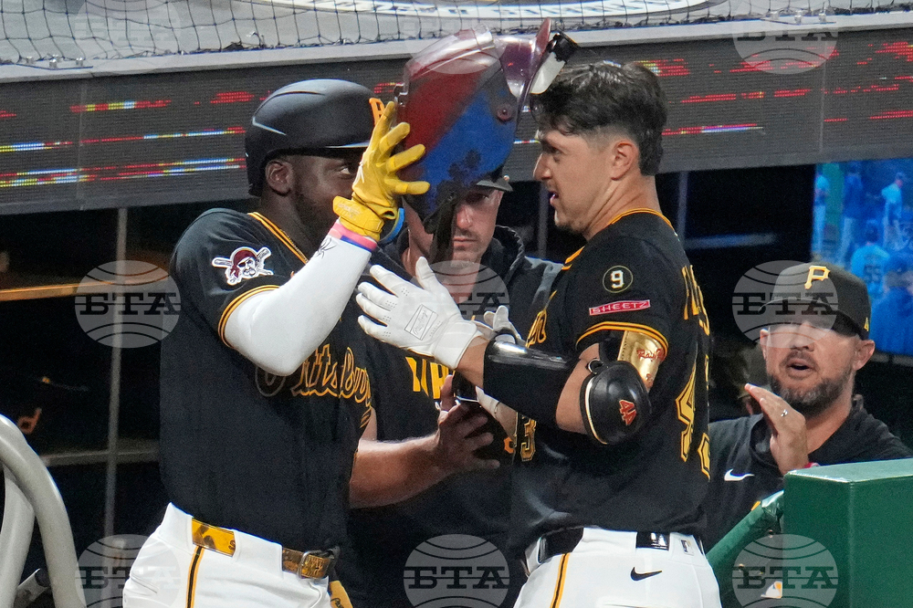Brewers Pirates Baseball