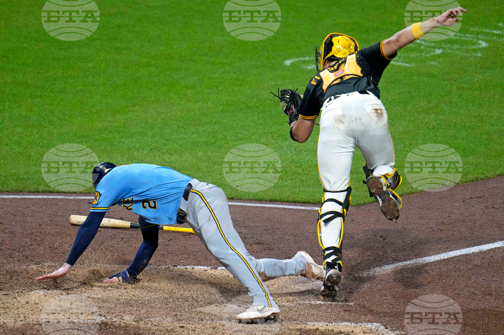 Brewers Pirates Baseball
