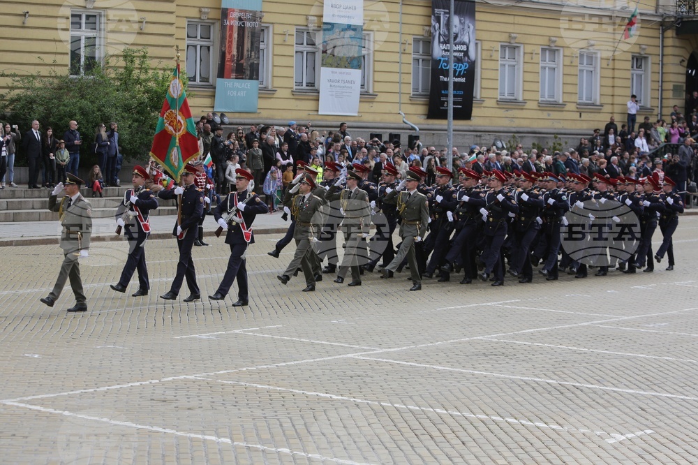 Ден на храбростта и празник на Българската армия - военен парад