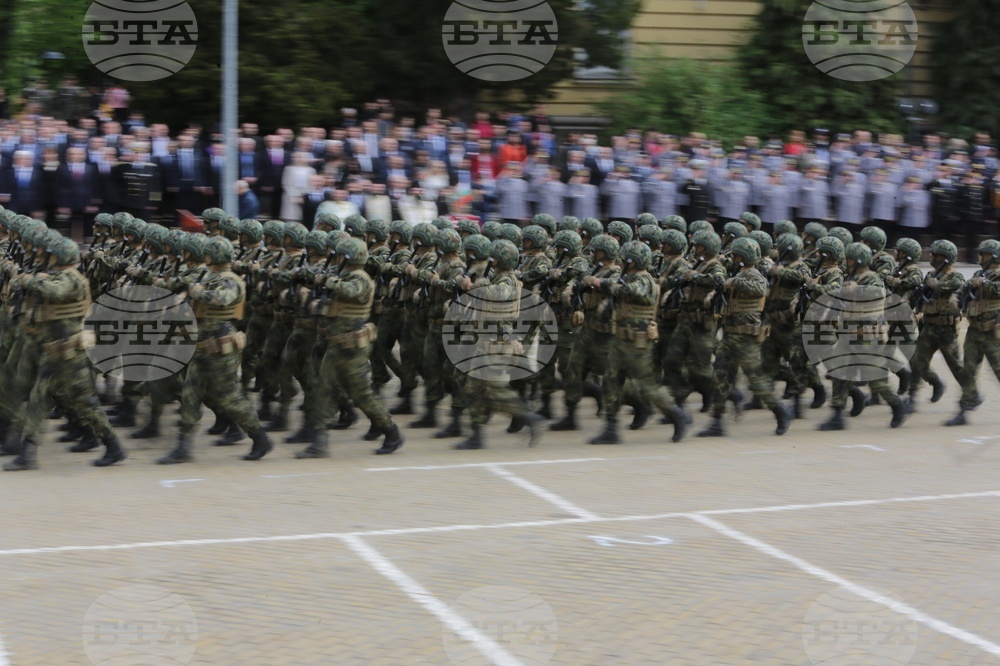 Ден на храбростта и празник на Българската армия - военен парад