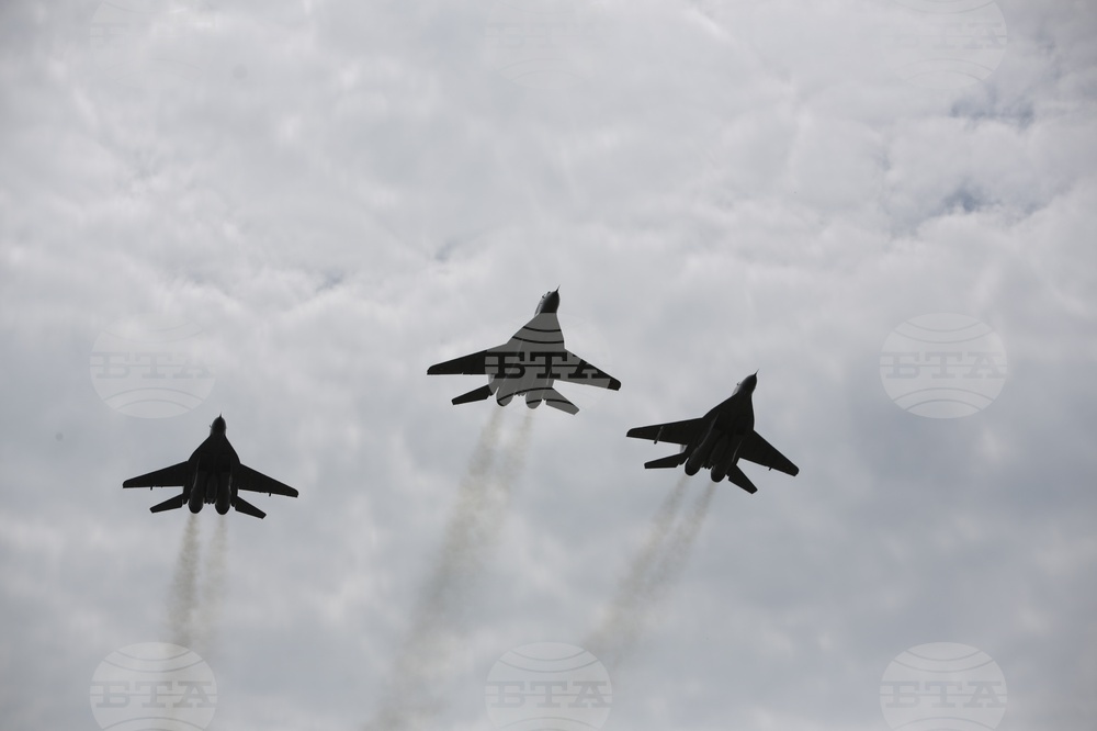 Ден на храбростта и празник на Българската армия - военен парад