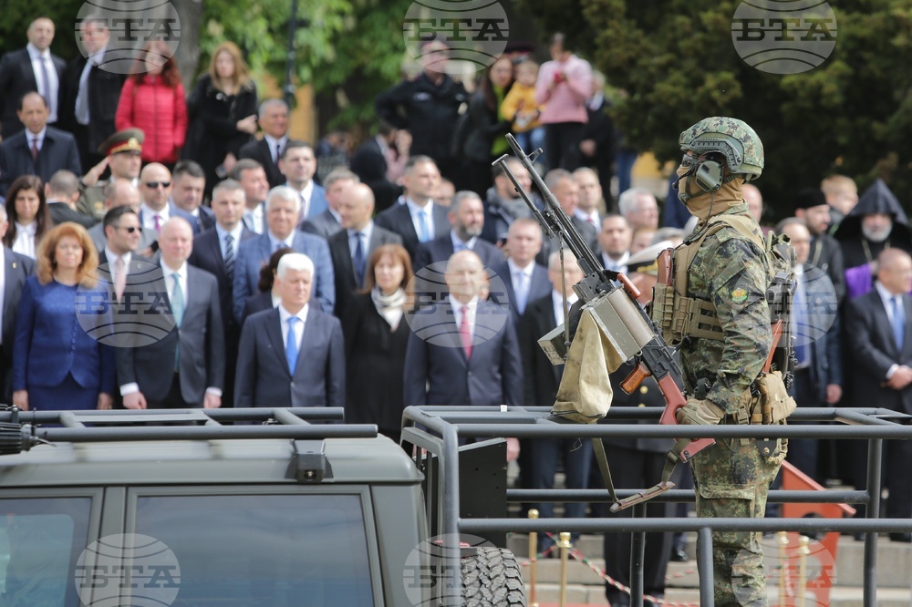 Ден на храбростта и празник на Българската армия - военен парад