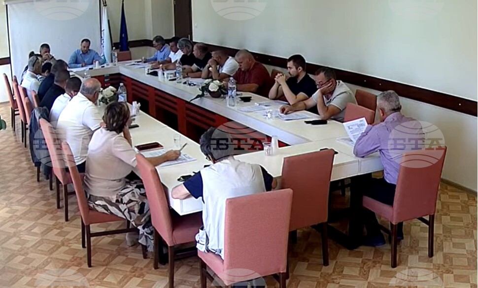 Дружеството, стопанисващо общинската баня в Минерални бани, отчита загуба за 2025 година, според доклада, приет от Общинския съвет
