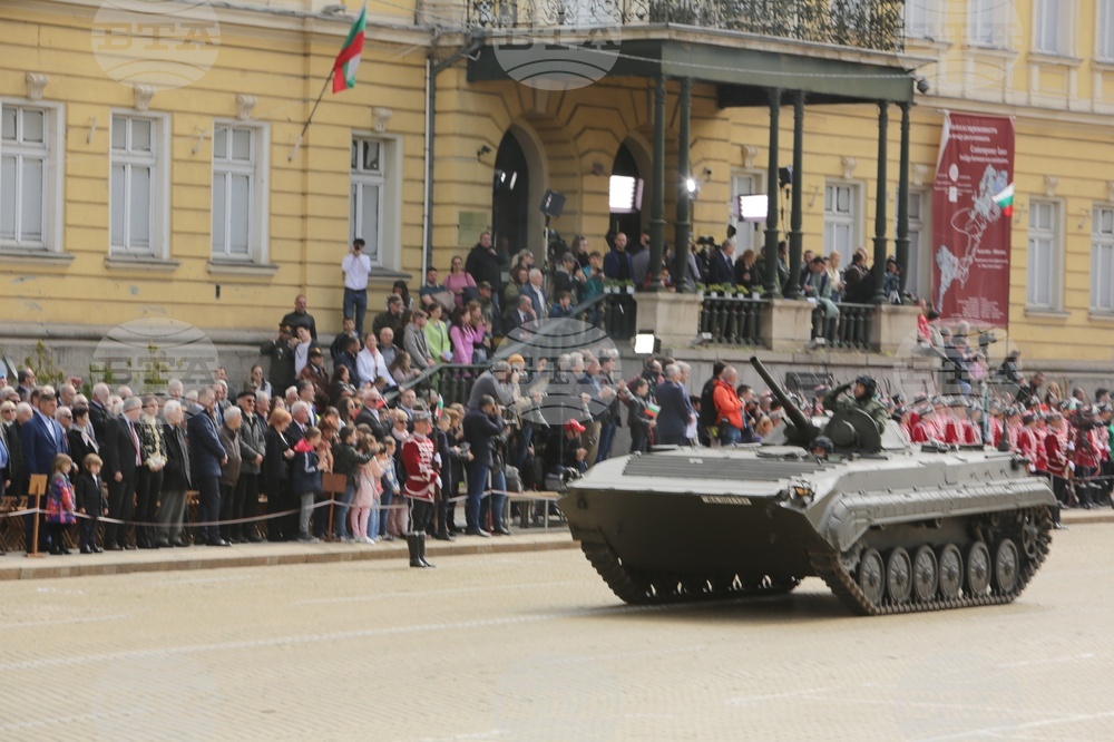 Ден на храбростта и празник на Българската армия - военен парад