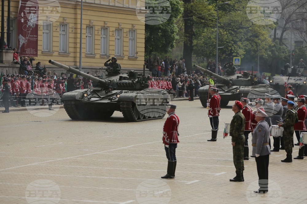 Ден на храбростта и празник на Българската армия - военен парад