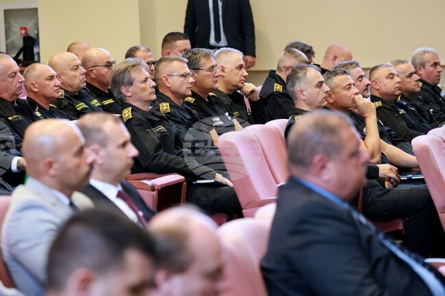 Interior Ministry Holds National Meeting on Preparations for October 25 Presidential Election