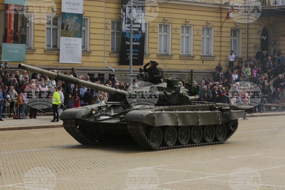 Ден на храбростта и празник на Българската армия - военен парад
