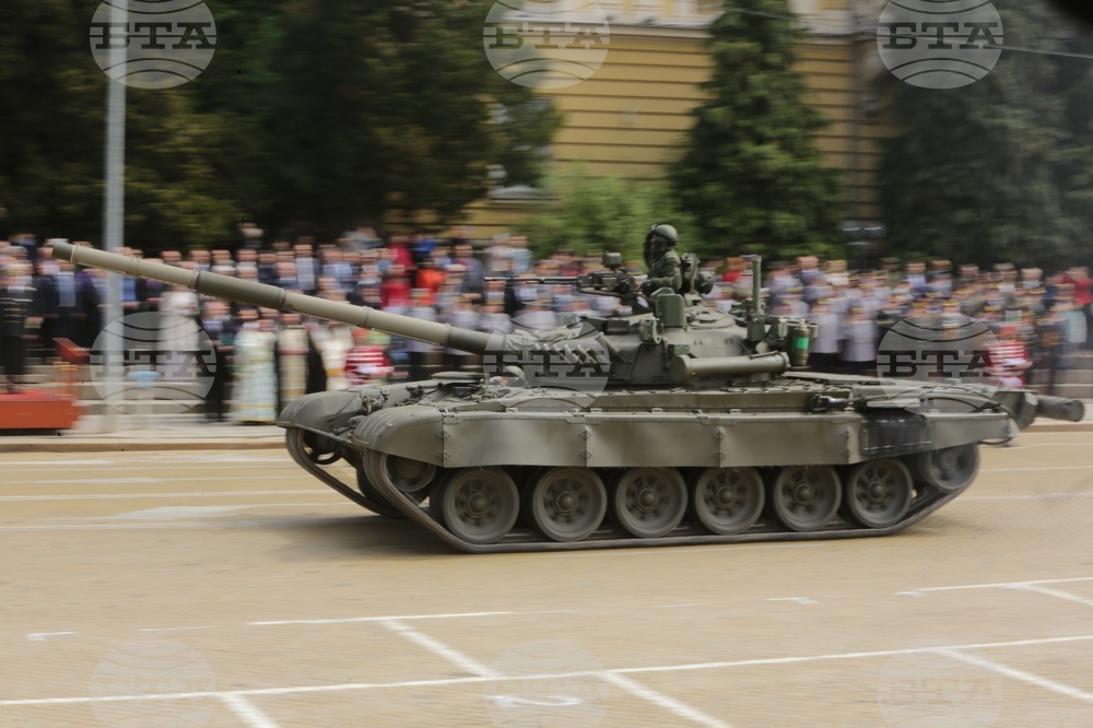Ден на храбростта и празник на Българската армия - военен парад