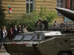 Ден на храбростта и празник на Българската армия - военен парад