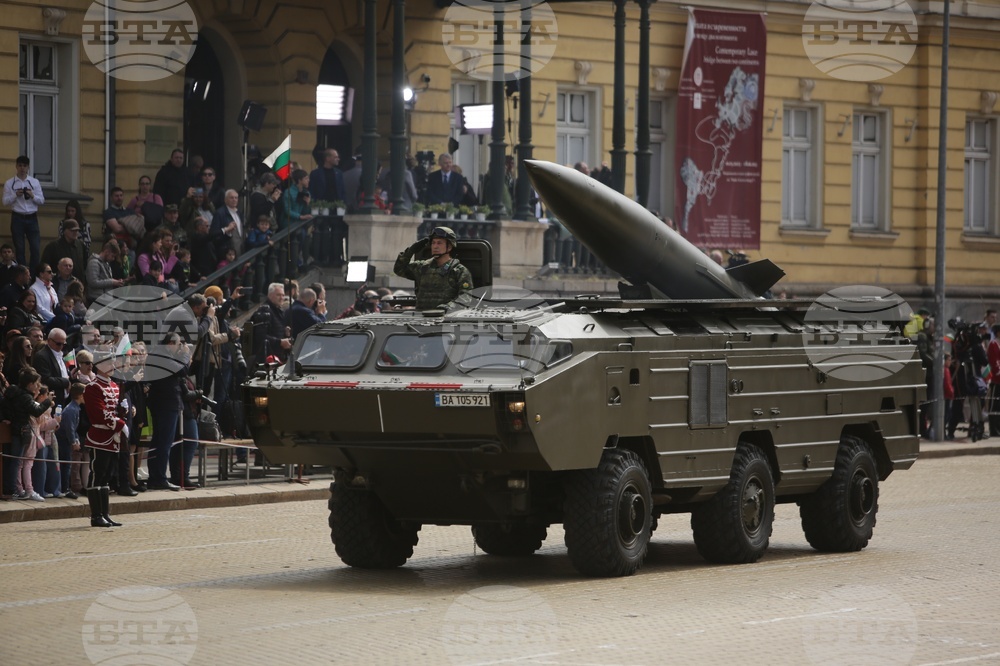 Ден на храбростта и празник на Българската армия - военен парад