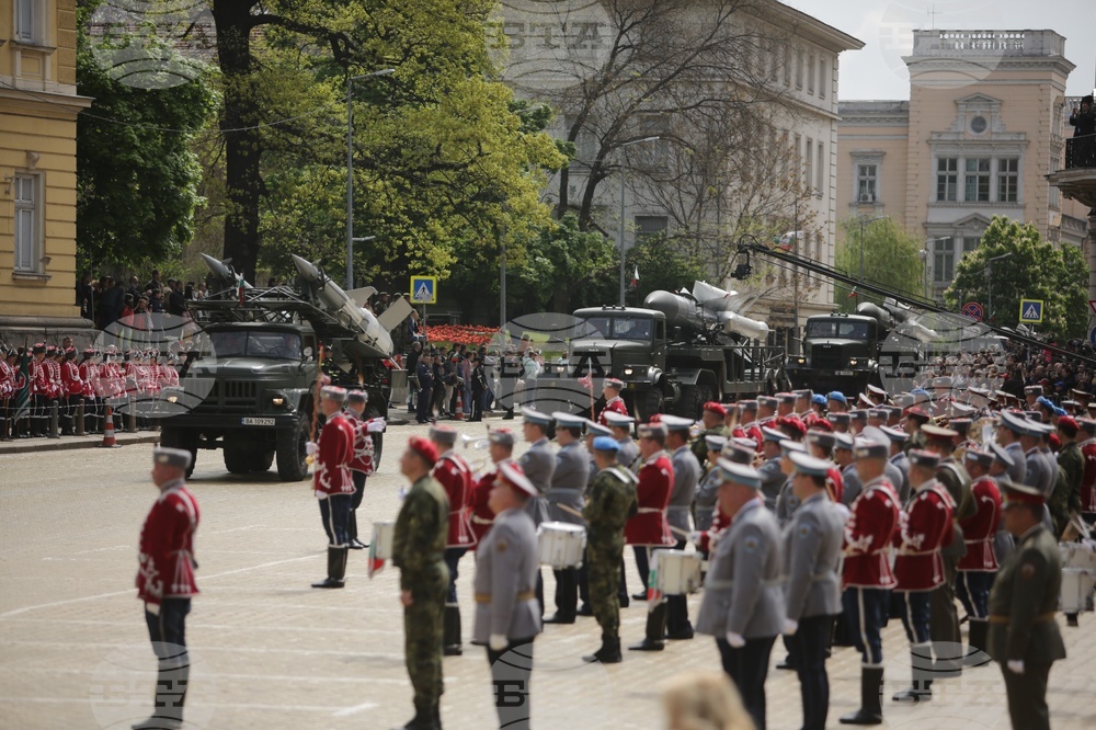 Ден на храбростта и празник на Българската армия - военен парад