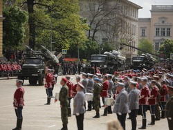 Ден на храбростта и празник на Българската армия - военен парад