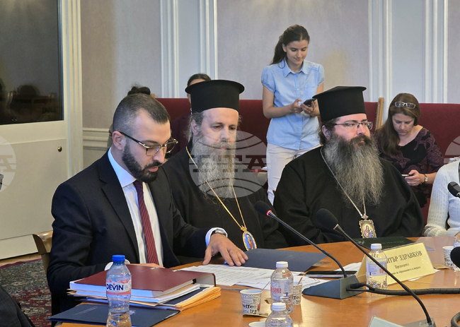 Светият синод е за въвеждането на предмета „Добродетели и религии“ в задължителните учебни часове, каза главният секретар на Синода епископ Герасим