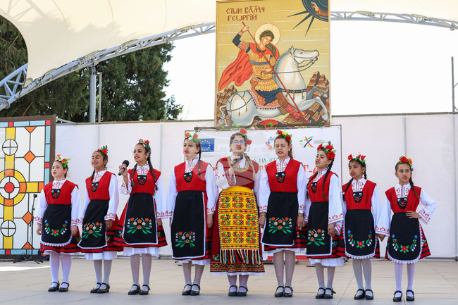 Камено - Гергьовден - празнична програма - фолклор