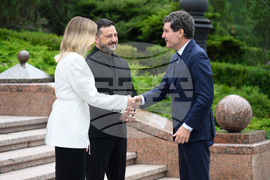 Russia Ukraine War Carpathian 8 Summit