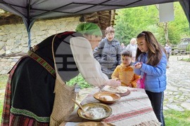 Габрово - Регионален етнографски музей „Етър“  - Гергьовден