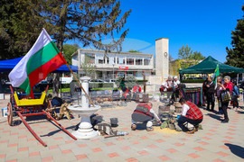 Камено - Гергьовден - чеверме и фермерски базар