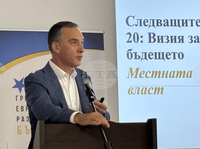 Средният коридор може да превърне България в стратегически логистичен център, каза кметът на Бургас