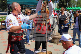 Камено - Гергьовден - чеверме и фермерски базар